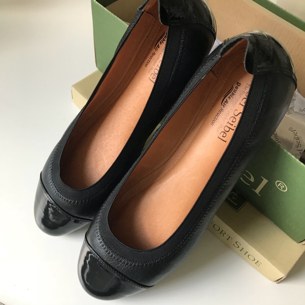 ✨Josef Seibel✨ black flats🖤